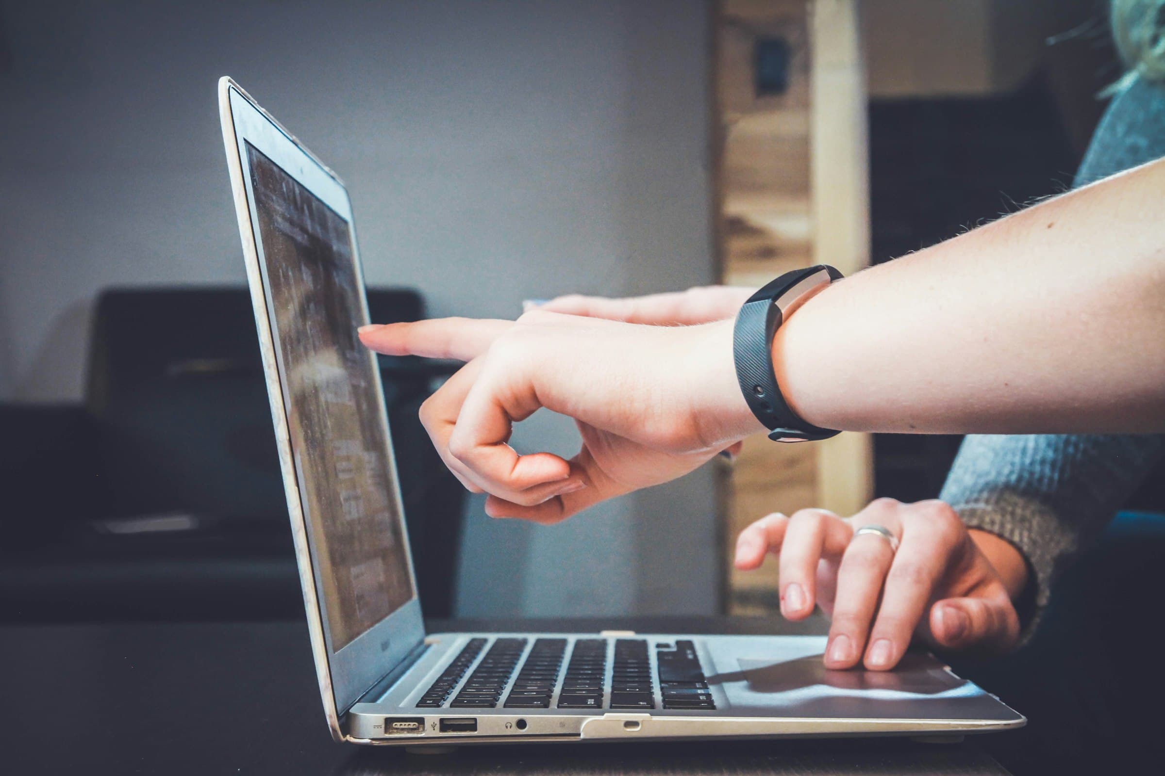People working around laptops — a conversation that has gone on long enough to need a recap